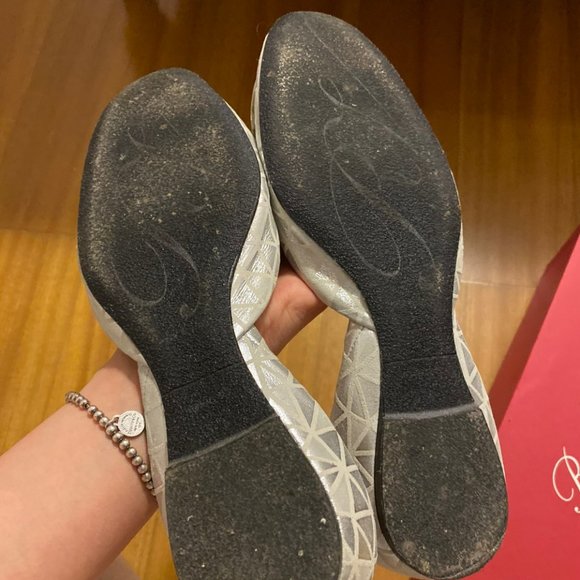 Roger Vivier Women Flats 37 Size Good condition - Picture 5 of 6